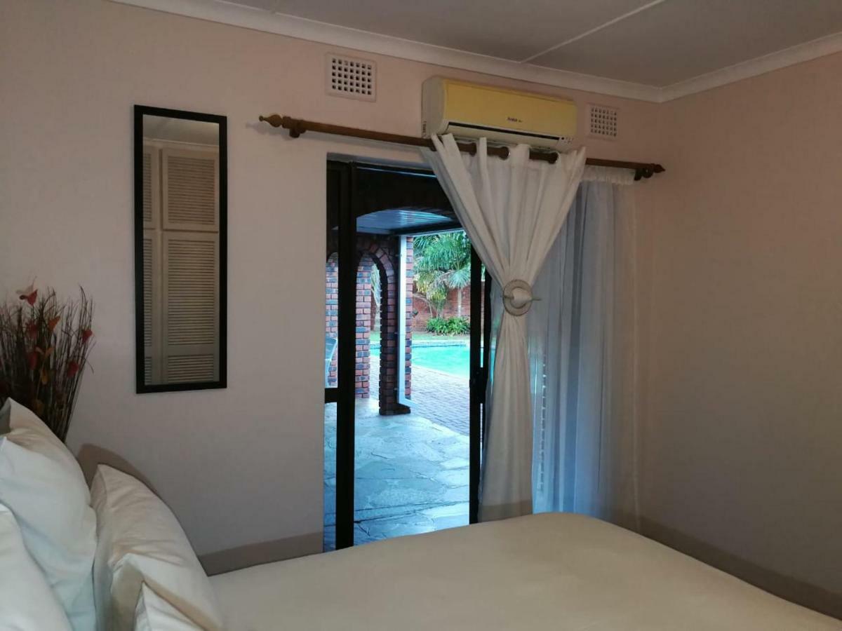 Emangunini Guest House Richardsbaai Buitenkant foto