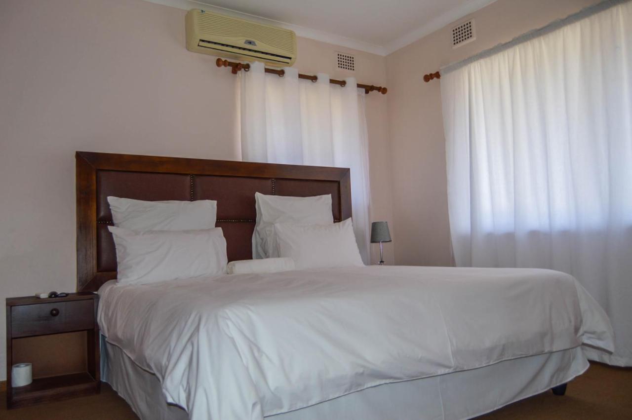 Emangunini Guest House Richardsbaai Buitenkant foto