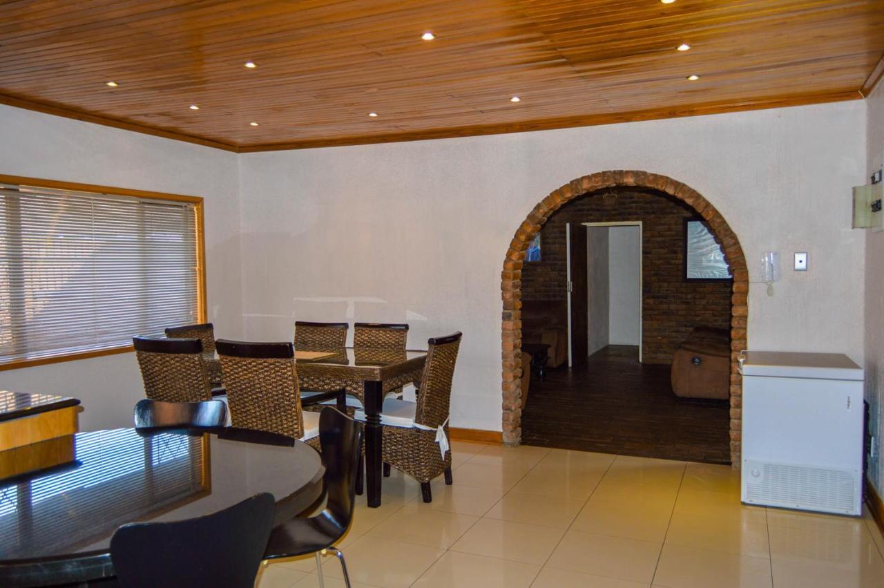 Emangunini Guest House Richardsbaai Buitenkant foto